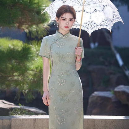 Short-Sleeve Floral Side-Slit Midi Qipao
