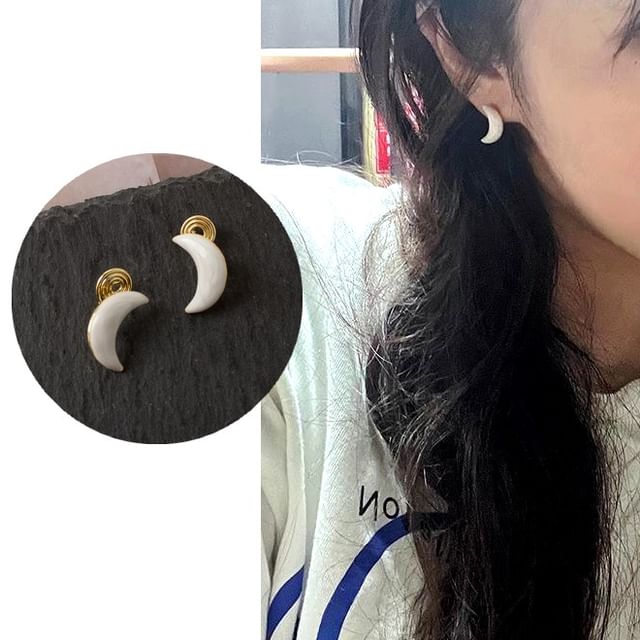 Moon Ear Stud / Clip-On Earring
