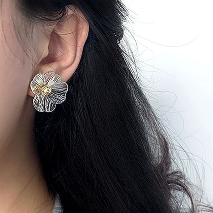 Flower Ear Stud / Clip-On Earring
