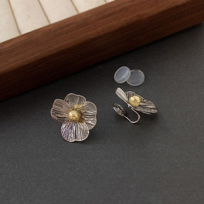 Flower Ear Stud / Clip-On Earring