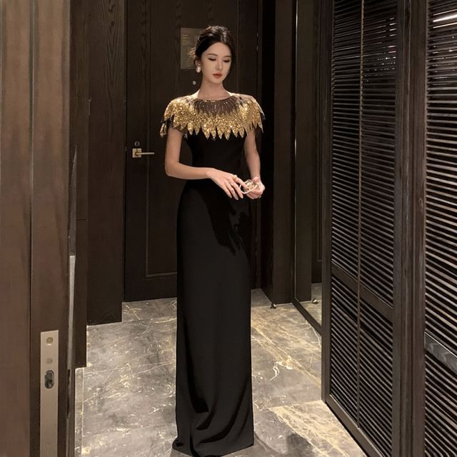 Cap-Sleeve Round Neck Sequin Panel Maxi Sheath Evening Dress