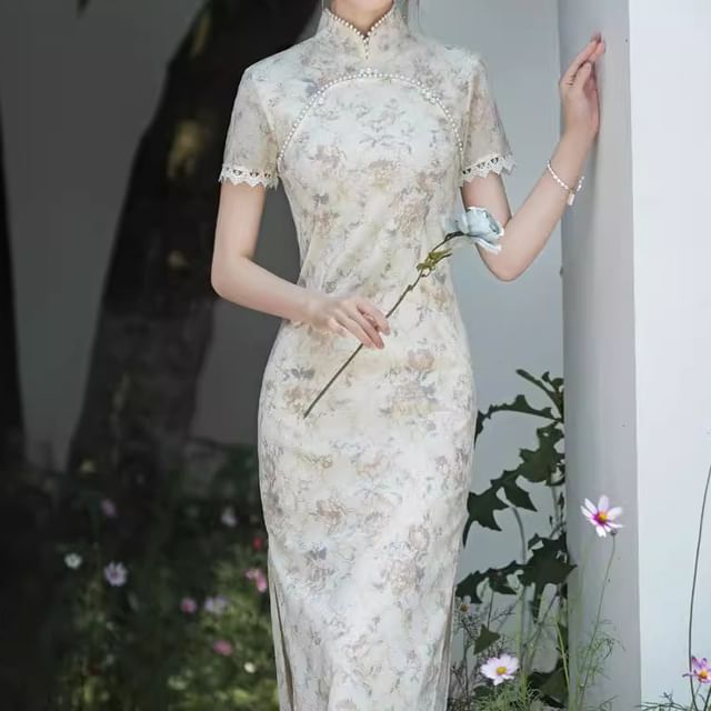 Short Sleeve Floral Print Midi Sheath Qipao