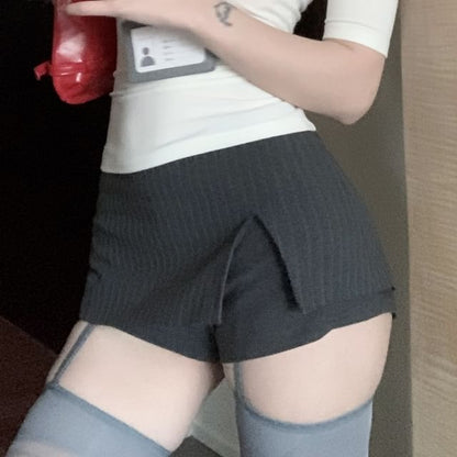 Short-Sleeve Turtleneck Plain Slim Fit Tee / High Waist Striped Slit Mini A-Line Skort