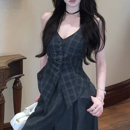 Sleeveless V-Neck Button-Up Plaid Top