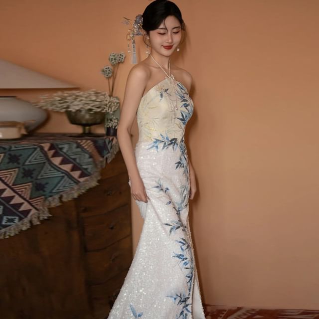 Halter Neck Bamboo Embroidered Sequin Slit Mermaid Evening Dress