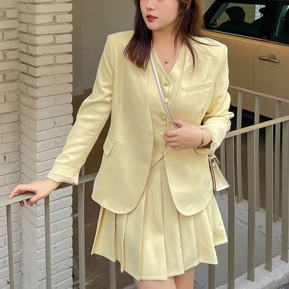 Plus Size V-Neck Plain Button Vest / V-Neck Open Front Blazer / High Waist Pleated Mini A-Line Skirt / Set