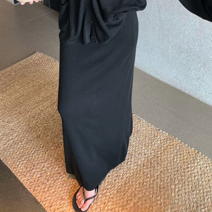 Long-Sleeve V-Neck Plain Blouse / Mid Waist Plain Maxi A-Line Skirt