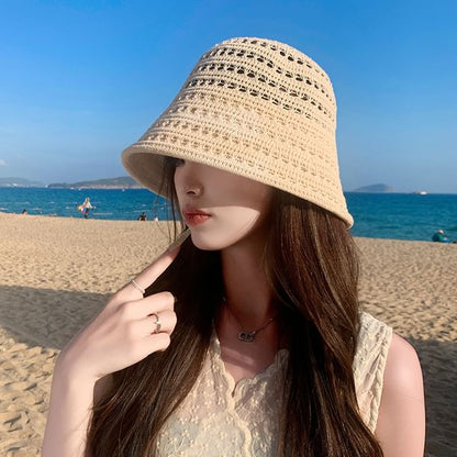 Plain Straw Cloche Hat