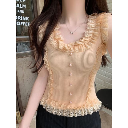 Padded Crop Tank - Scoop Neck Lace Trim