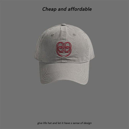 Cap Embroidered Letter