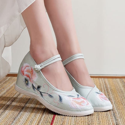 Wedge Heel Floral Embroidery Shoes