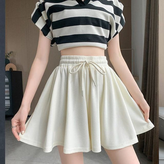 Drawstring Waist Plain Wide Leg Shorts