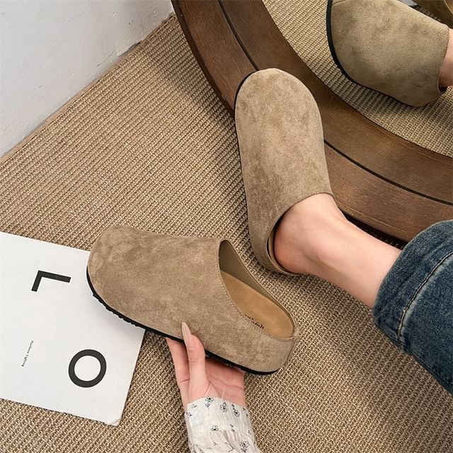 Plain Mules Platform