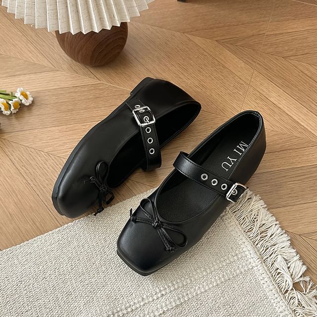 Square-Toe Bow Mary Jane Shoes