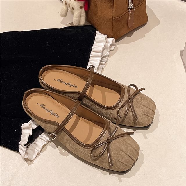 Square-Toe Bow Mary Jane Mules