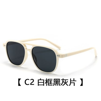 Plastic Aviator Sunglasses