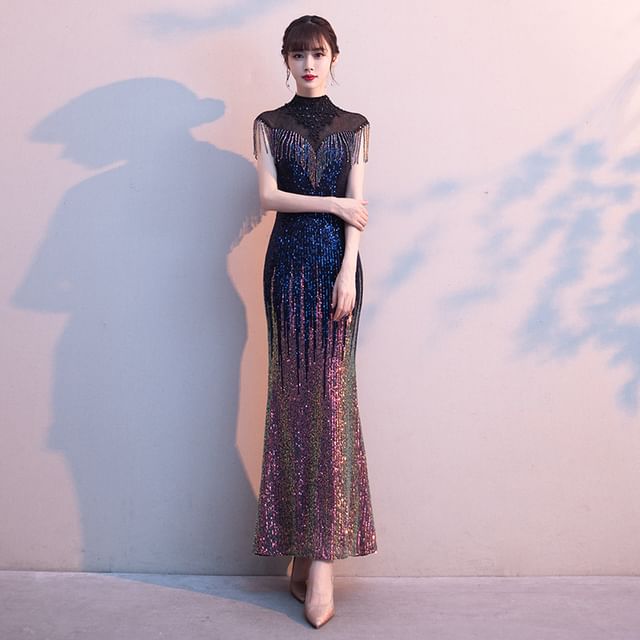 Short-Sleeve Evening Mermaid Neck Gown Sequined High Fringe