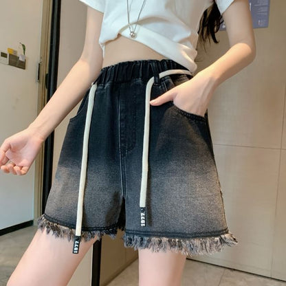 Drawstring Waist Fringed Washed Denim Shorts