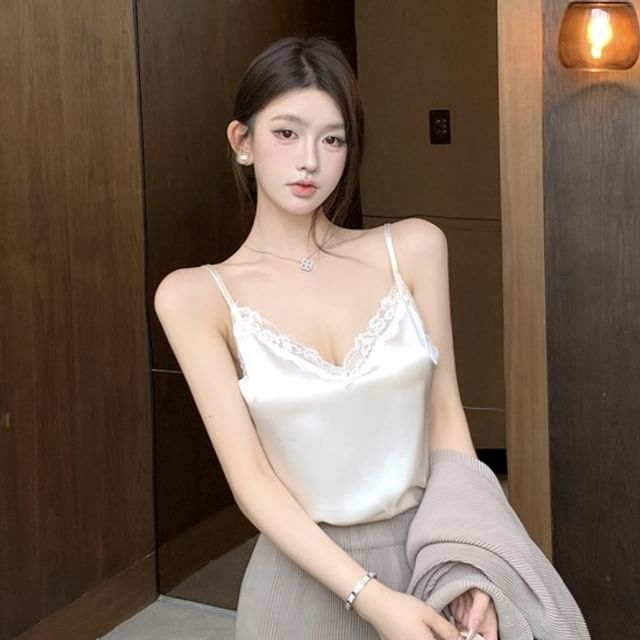 V-Neck Plain Lace Trim Camisole Top / Plain Open Front Jacket / High Waist Fringe Maxi Pencil Skirt