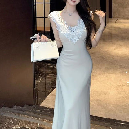 Sleeveless V-Neck Lace Panel Maxi Mermaid Dress