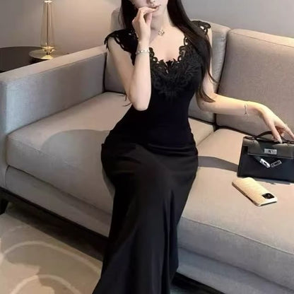 Sleeveless V-Neck Lace Panel Maxi Mermaid Dress