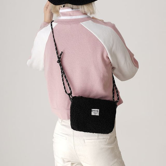 Bag Applique Fleece Crossbody