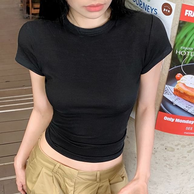 Short-Sleeve Crewneck Plain Crop Tee