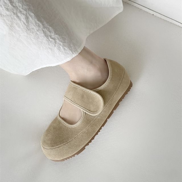 Adhesive Strap Plain Flats