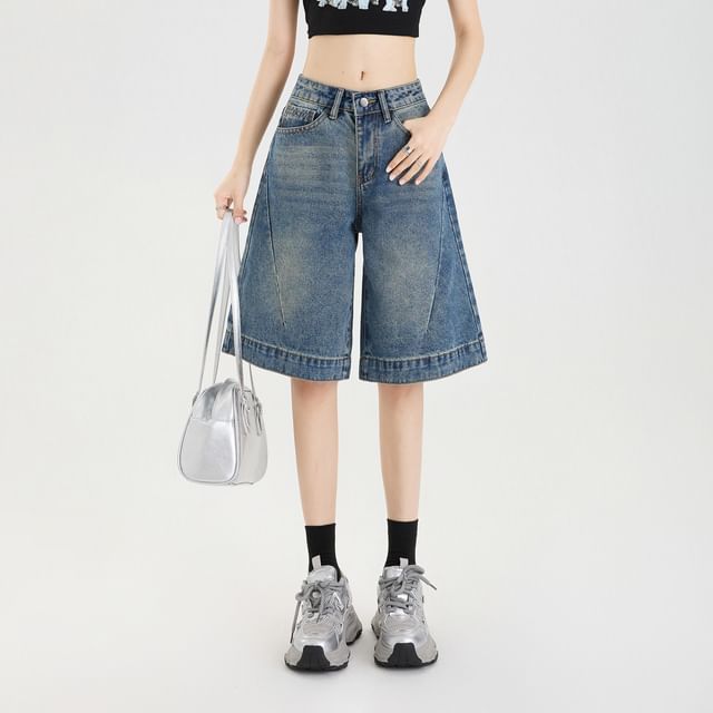 Mid Rise Washed Wide Leg Jorts