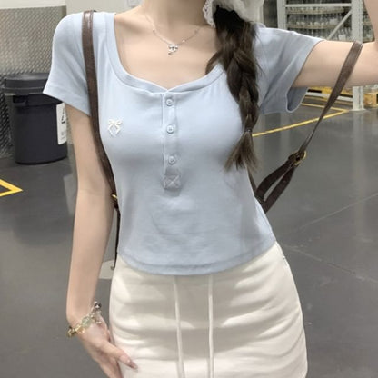 Short-Sleeve Scoop Neck Bow Embroidered Slim Fit Crop T-Shirt