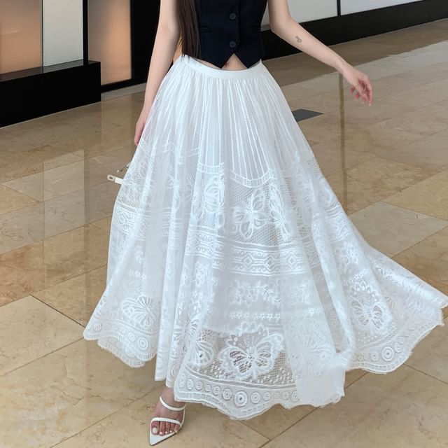 Halter-Neck Plain Button-Up Crop Top / Mid Waist Midi A-Line Lace Skirt