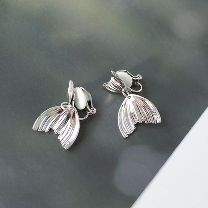 Fish Tail Stud Earring / Clip-On Earring
