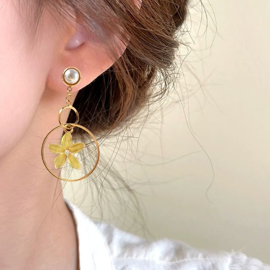 Floral Rhinestone Faux Pearl Alloy Dangle Earring / Ear Cuff