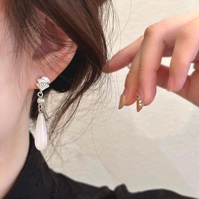 Fan Rhinestone Faux Gemstone Alloy Drop Earring / Ear Cuff (Various Designs)