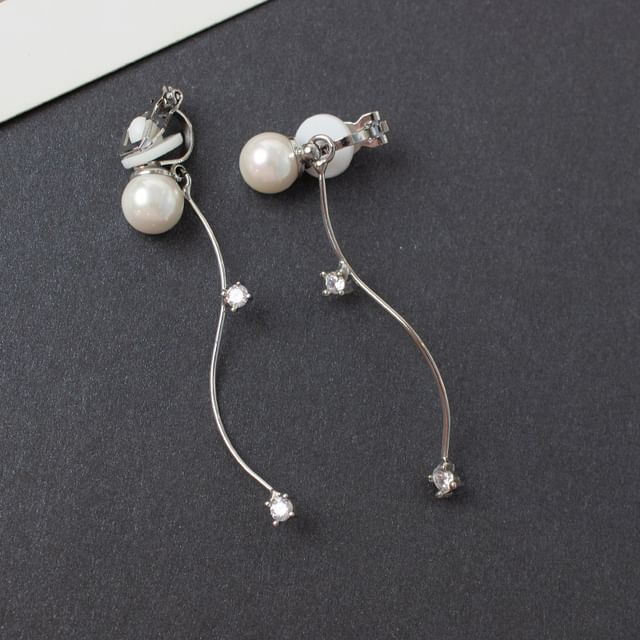 Faux Pearl Rhinestone Alloy Dangle Earring / Ear Cuff (Various Designs)