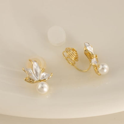 Butterfly Faux Pearl Alloy Drop Earring / Ear Cuff