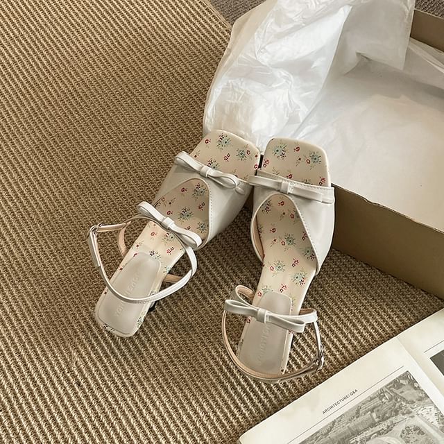 Low Heel Square Toe Floral Print Sandals