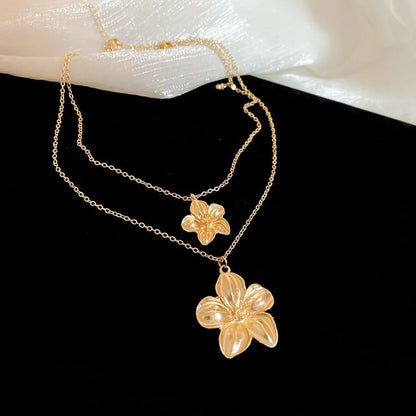 Pendant Drop Necklace Alloy Floral / Earring
