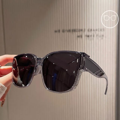 Polarized Sunglasses / Case / Fabric Pouch / Cleaning Cloth / Set