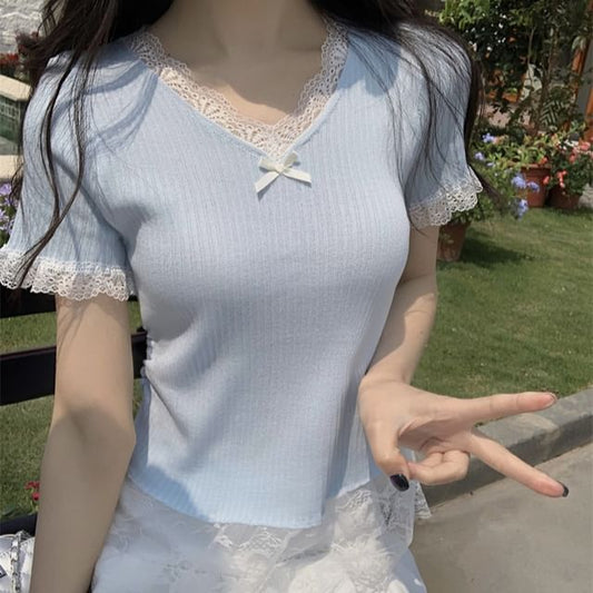 Short-Sleeve V-Neck Lace Trim Plain Knit Top