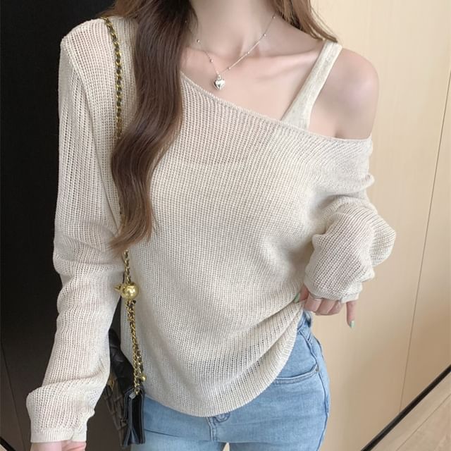 Set: Long-Sleeve Plain Knit Top + Sleeveless Top