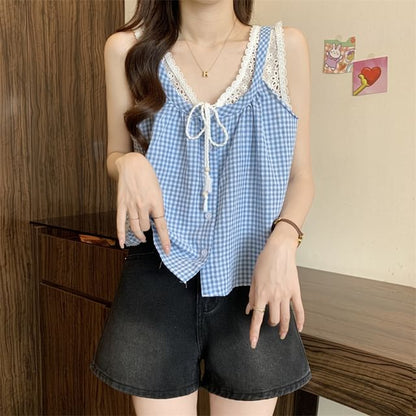 Mock Two-Piece V-Neck Gingham Lace Panel Button-Up Crop Tank Top