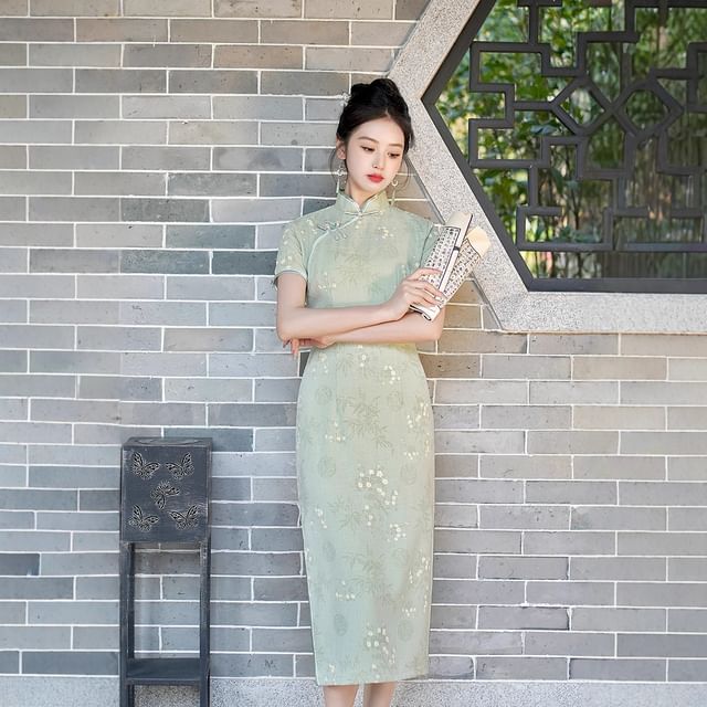 Short-Sleeve Floral Print Midi Sheath Qipao Dress