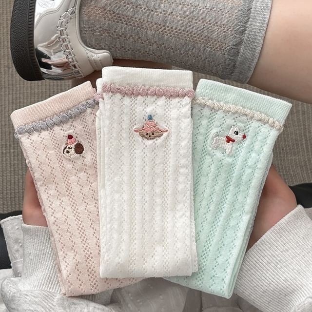 Crew Set Embroidered Socks
