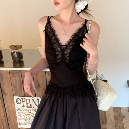 Plain Lace Panel Slim Fit Tank Top / High Rise Maxi A-Line Skirt