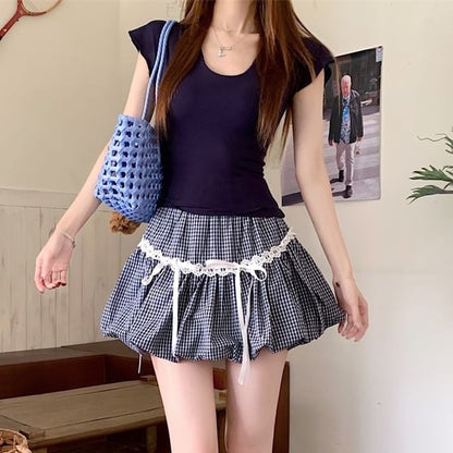 Short-Sleeve Scoop Neck Plain Slim Fit Tee / Elastic Waist Plaid Bow Lace Trim Bubble Hem Mini A-Line Skirt