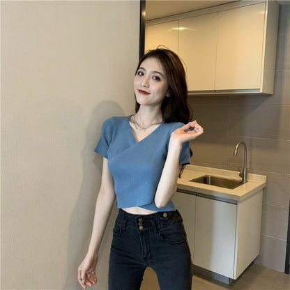 Short-Sleeve V-Neck Plain Asymmetrical Ribbed Crop Tee