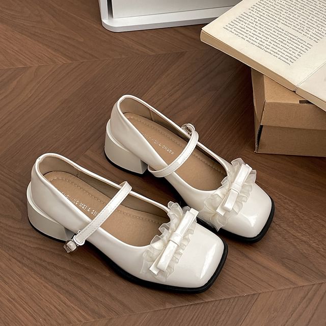 Chunky Heel Square Toe Bow Frill Trim Mary Jane Pumps