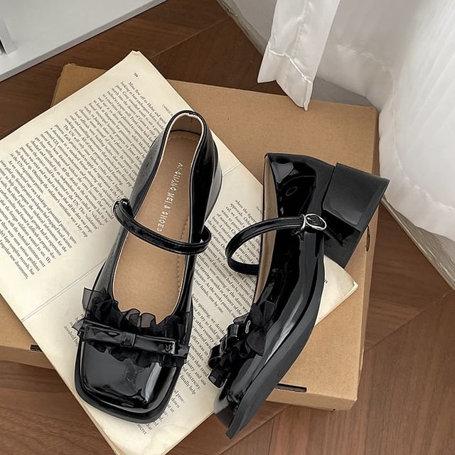 Chunky Heel Square Toe Bow Frill Trim Mary Jane Pumps