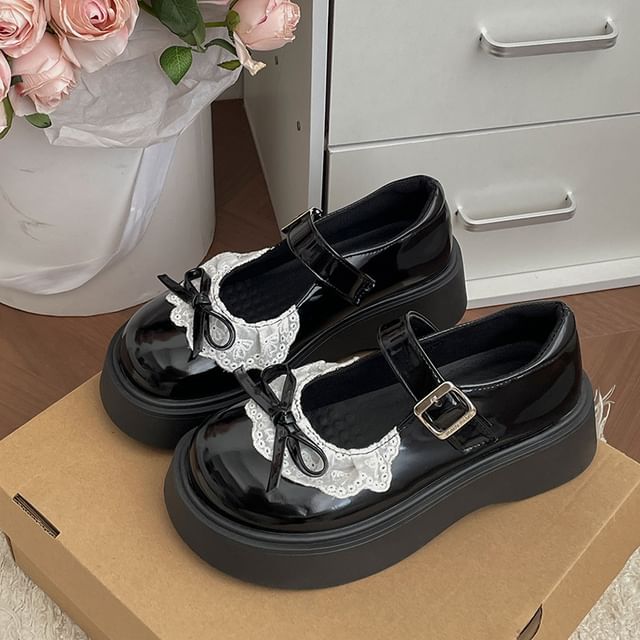 Platform Bow Lace Trim Patent Leather Mary Jane Shoes
